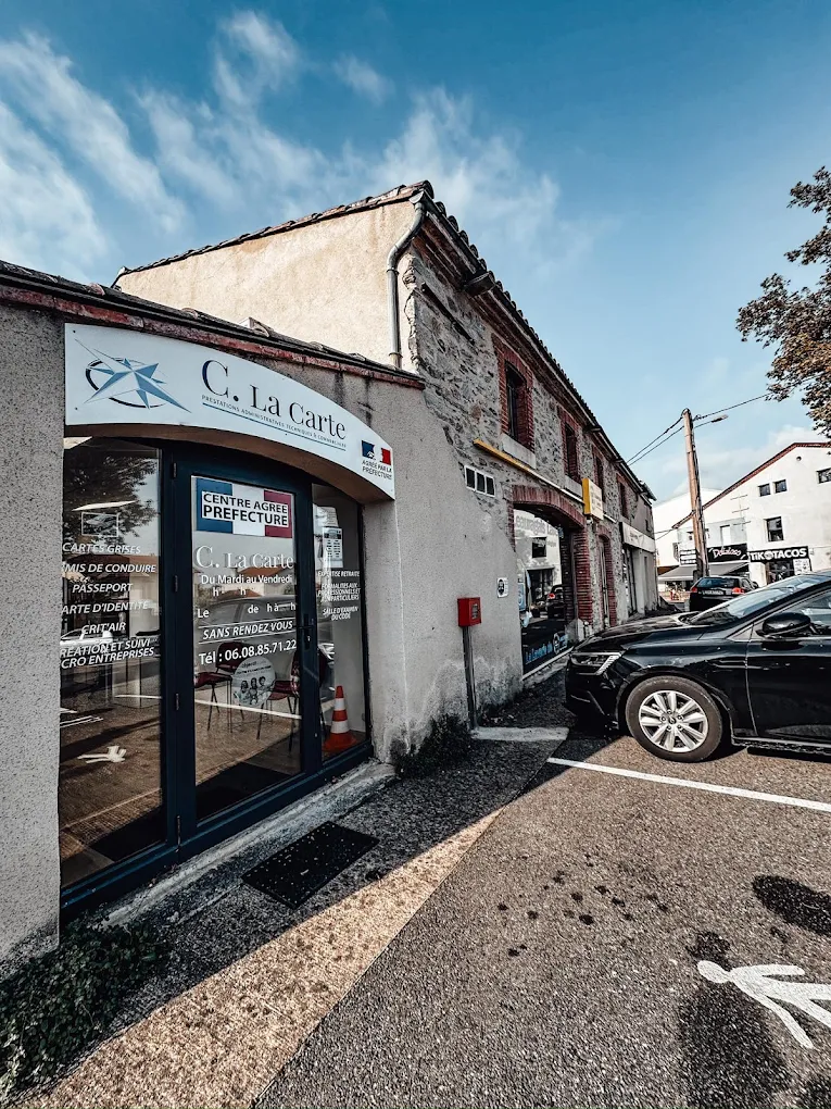 Façade de l'agence C. La Carte à Revel